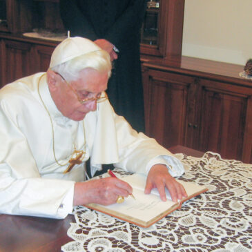 Benedetto XVI e il Centro Internazionale degli Amici di Newman